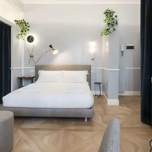  Appartamento Italianway - Garigliano 4 Flat